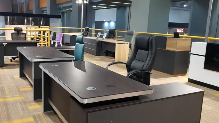 How to start a $300k/month Office Furniture Business